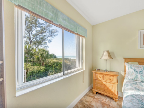 Holmes Beach Gulf Front 2 Bedroom Beach Vacation Condo